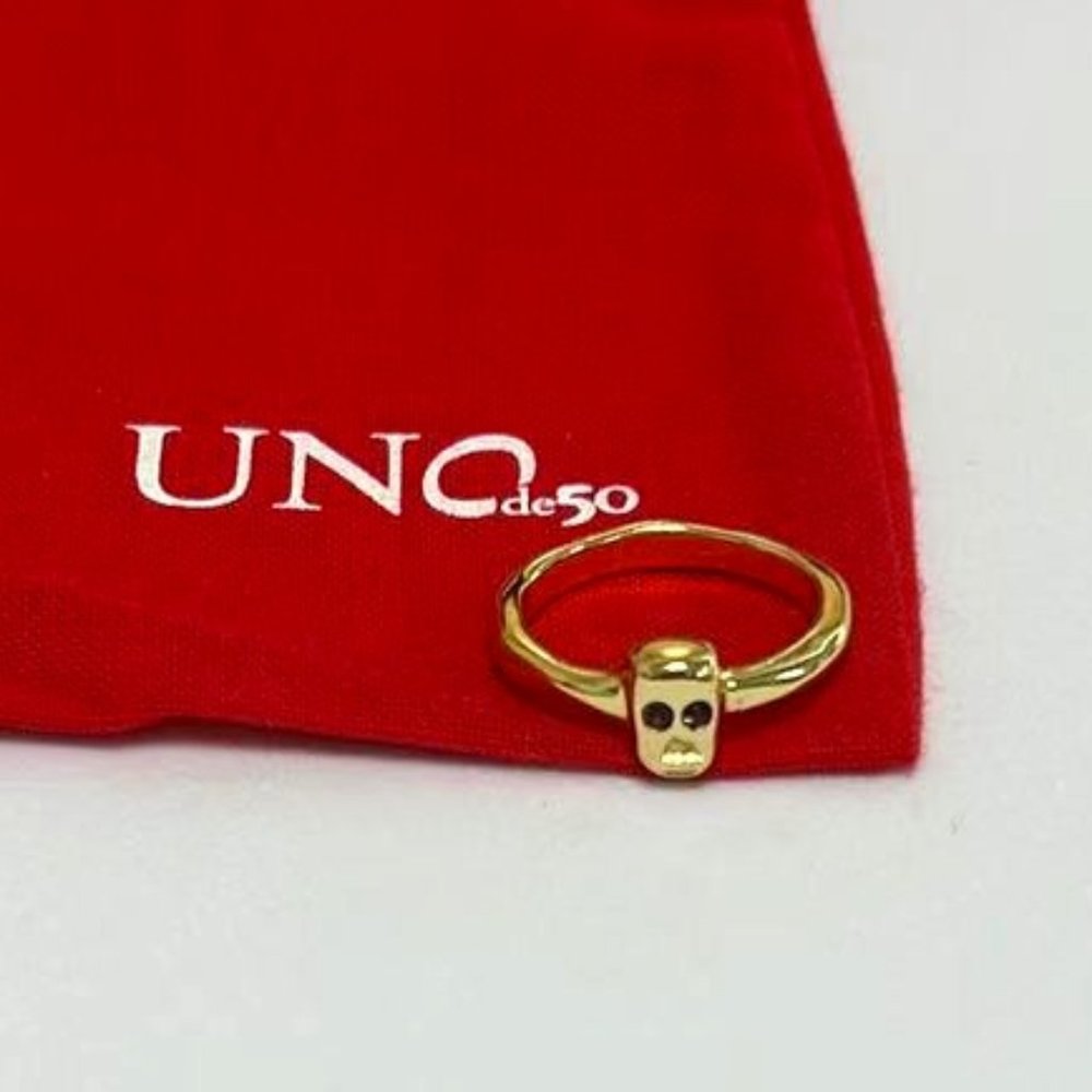 UNO de 50 RING SKULL FACE Ring Gold-plated metal Ring.